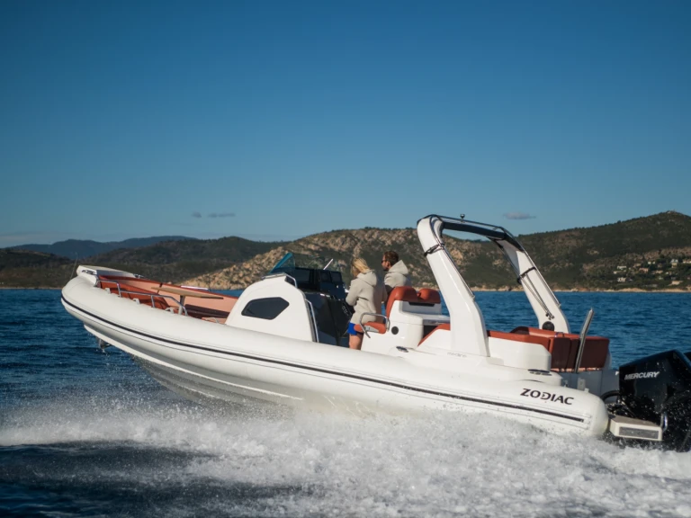 Noleggio barche Zodiac Medline 9 a Propriano su Samboat