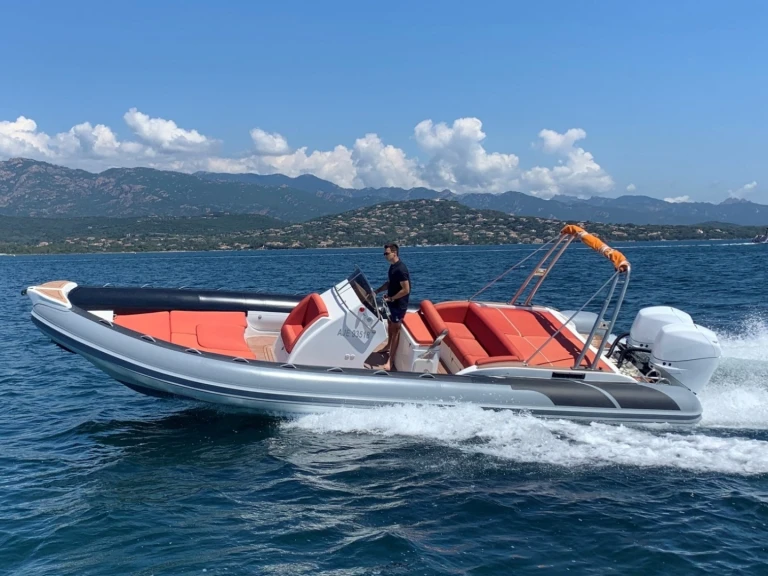 Noleggio Gommone a Porto-Vecchio – Master 900