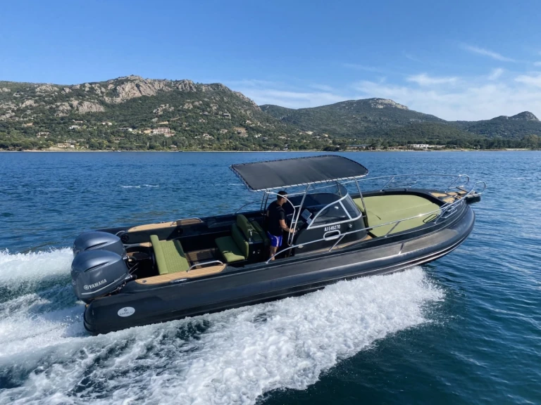 Noleggio a Porto-Vecchio – Capelli Tempest 900 su SamBoat