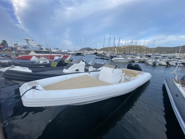 Gommone a noleggio a Porto-Vecchio al miglior prezzo