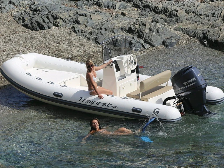 Noleggio a Porto-Vecchio – Capelli Tempest 530 su SamBoat