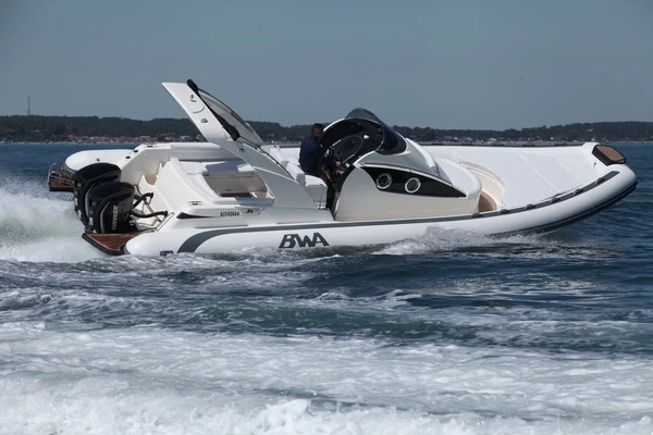 Noleggio Gommone Bwa con patente nautica