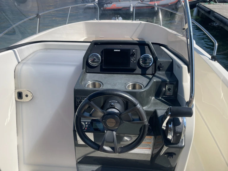 Noleggio Barca a motore con o senza skipper Quicksilver a La Madrague