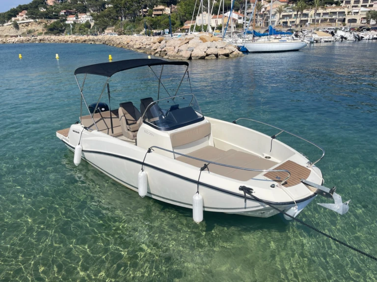 Noleggio Barca a motore Quicksilver con patente nautica