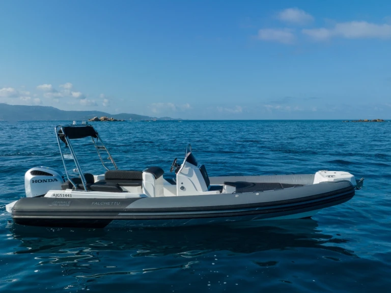 Noleggio barche Quicksilver Quicksilver 555 Activ Open a Porto Pollo su Samboat