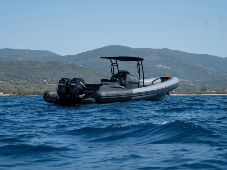 Noleggio a Porto Pollo – Quicksilver Activ 605 Sundeck su SamBoat