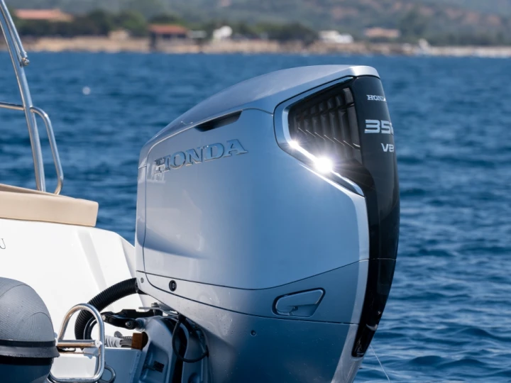 Noleggio Gommone a Porto Pollo – Marsea MARSEA 850