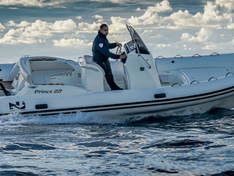 Noleggio a Sète – Nuova Jolly Prince 22 su SamBoat