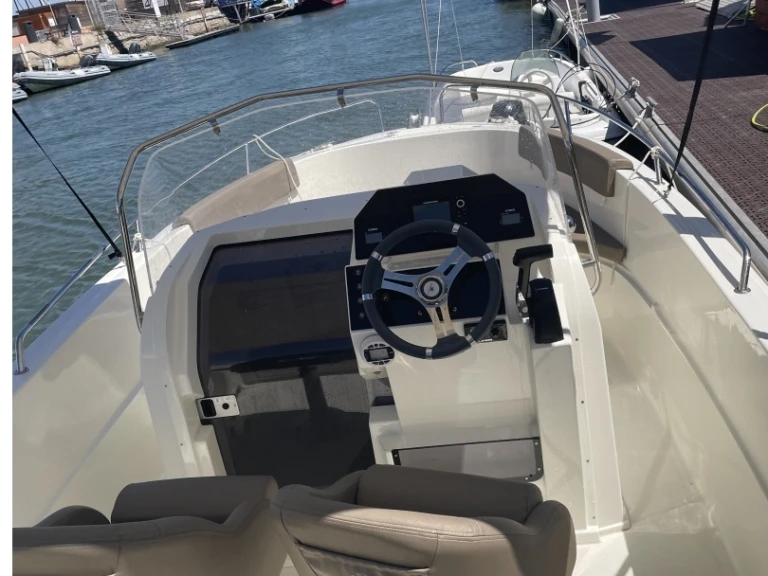 Barca a motore a noleggio a Palavas-les-Flots al miglior prezzo