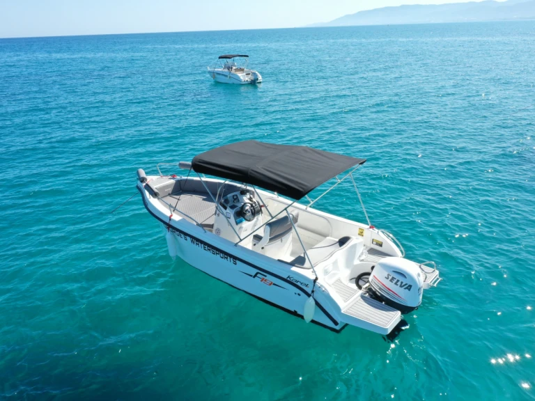 Noleggio barche Latchi economico F 19