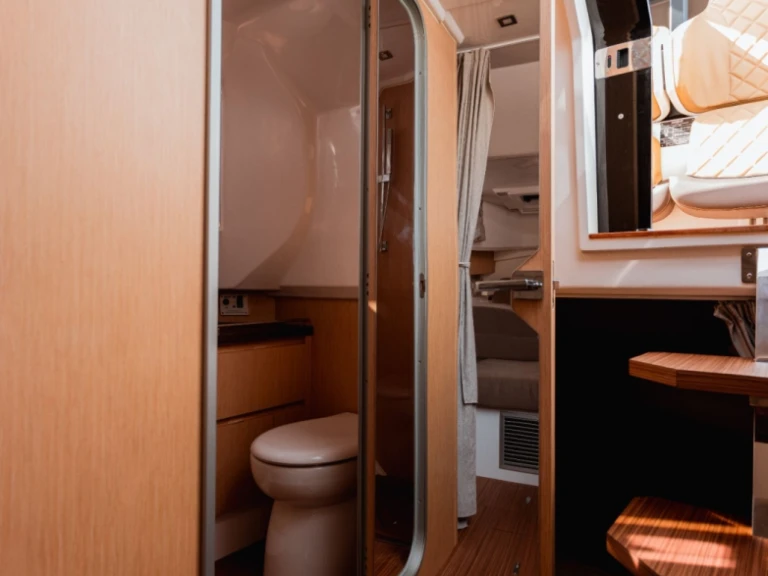 Noleggiare una Salpa AVANGARDE 1.1 a Porticcio