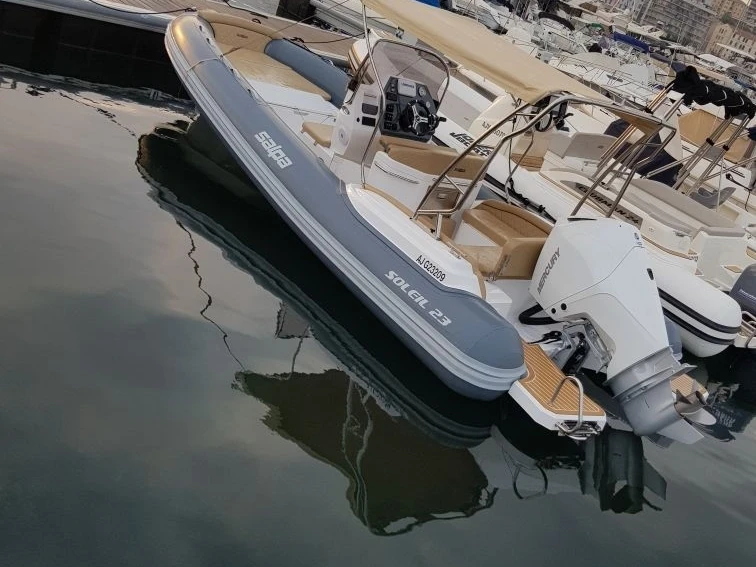 Noleggio Gommone con o senza skipper Salpa a Ajaccio
