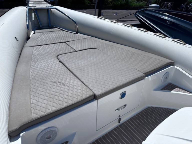 Noleggio barche FANALE 1000 a Cogolin su Samboat