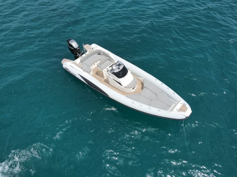 Noleggio Gommone Lomac con patente nautica