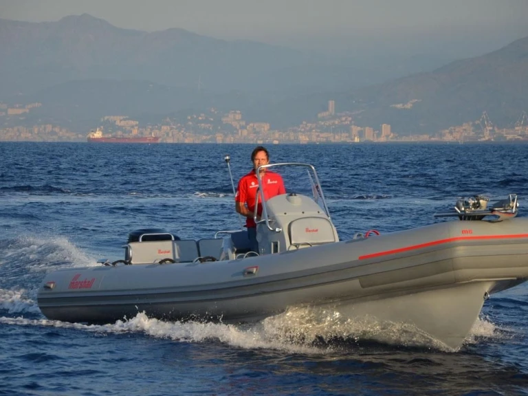 Noleggio Gommone Marshall con patente nautica