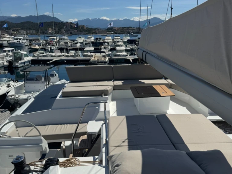 Noleggio barche Fountaine Pajot Tanna 47 a Ajaccio su Samboat