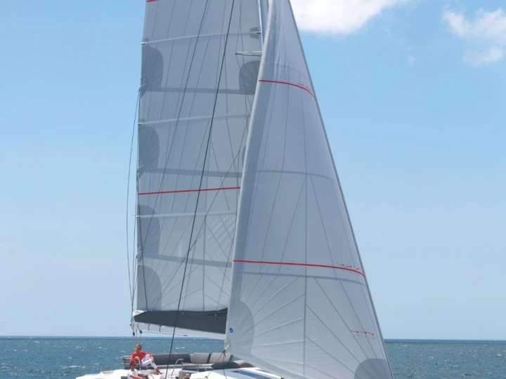 Noleggio Catamarano Fountaine Pajot con patente nautica