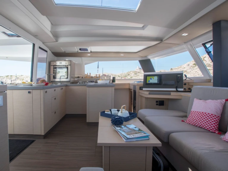 Fountaine Pajot Astrea 42 da affittare a  Ajaccio