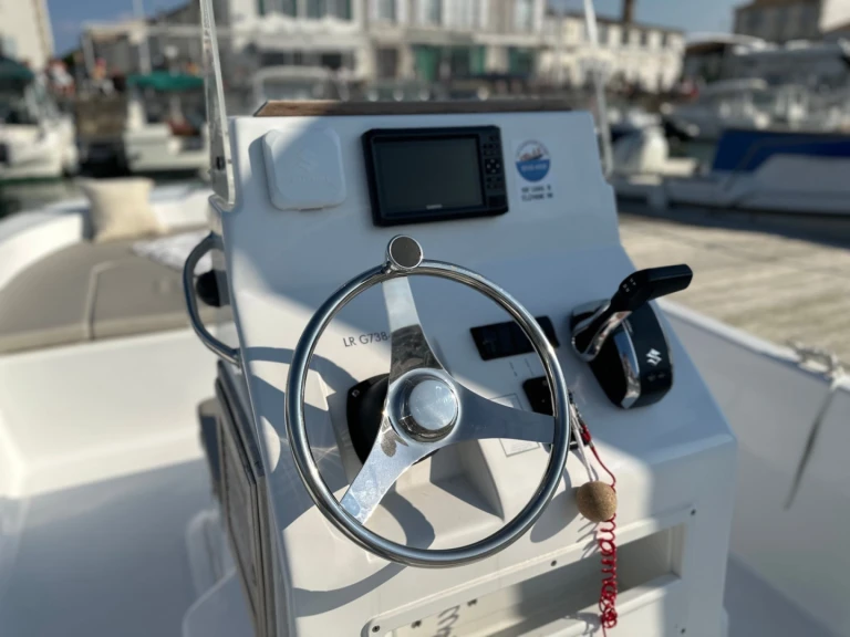 Noleggio barche Port de La Flotte economico SEAWEED 675