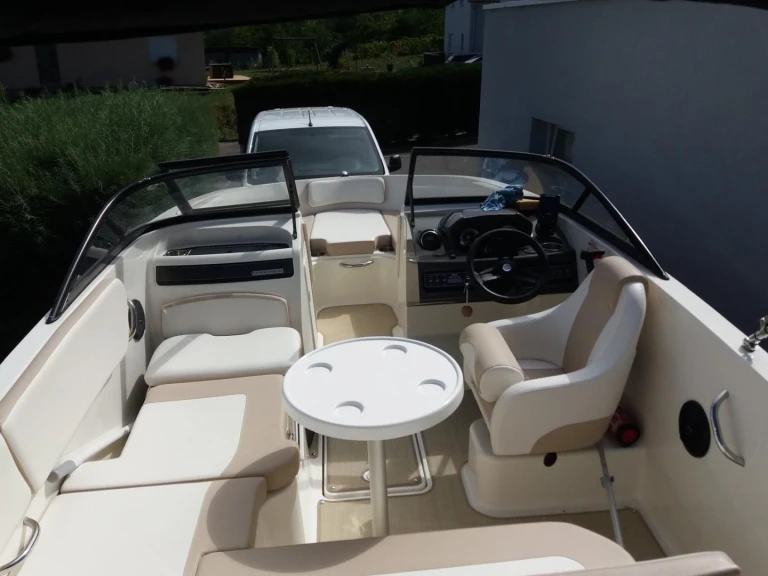Noleggio barche Bayliner BAYLINER VR5 a Le Bourget-du-Lac su Samboat