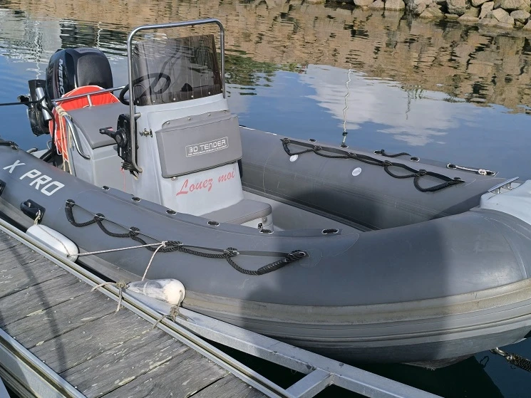 Noleggiare una 3dtender Xpro 535  a Trébeurden