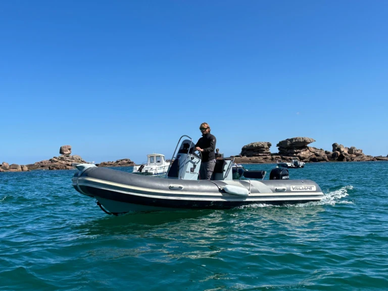 Valiant 500 sport da affittare a  Trégastel