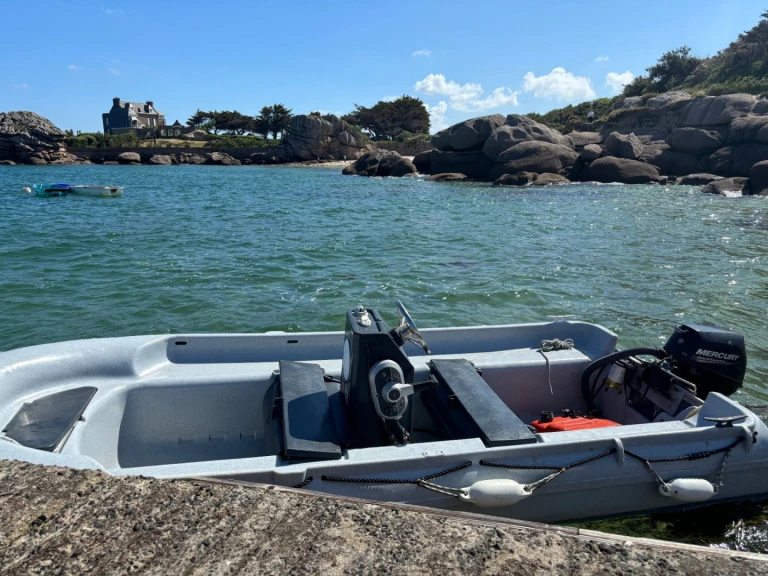 Noleggio Barca a motore Fun Yak con patente nautica