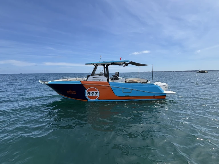 Barca a motore a noleggio a Cannes al miglior prezzo