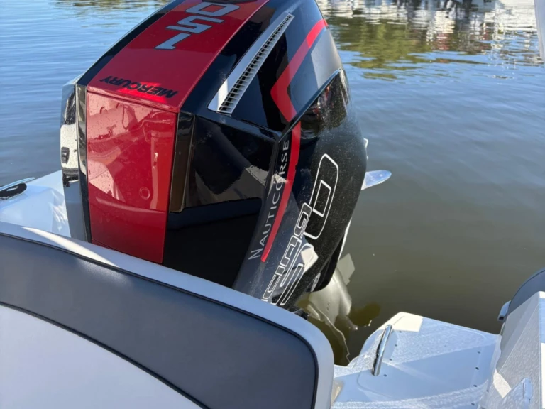 Lomac LOMAC 660 TURISMO da affittare a  San Fiorenzo