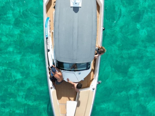 Axopar 28 T-TOP 28 T-Top da affittare a  Can Picafort