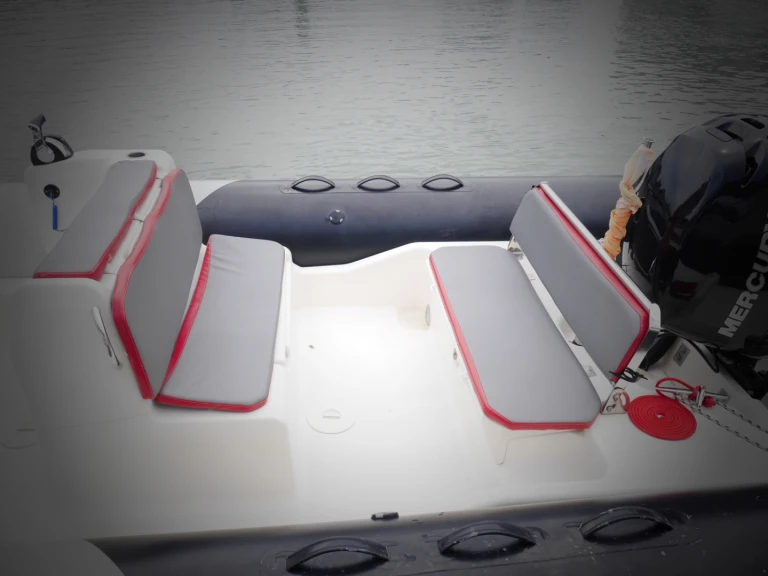 Noleggiare una Zodiac Club 750 a La Baule-Escoublac