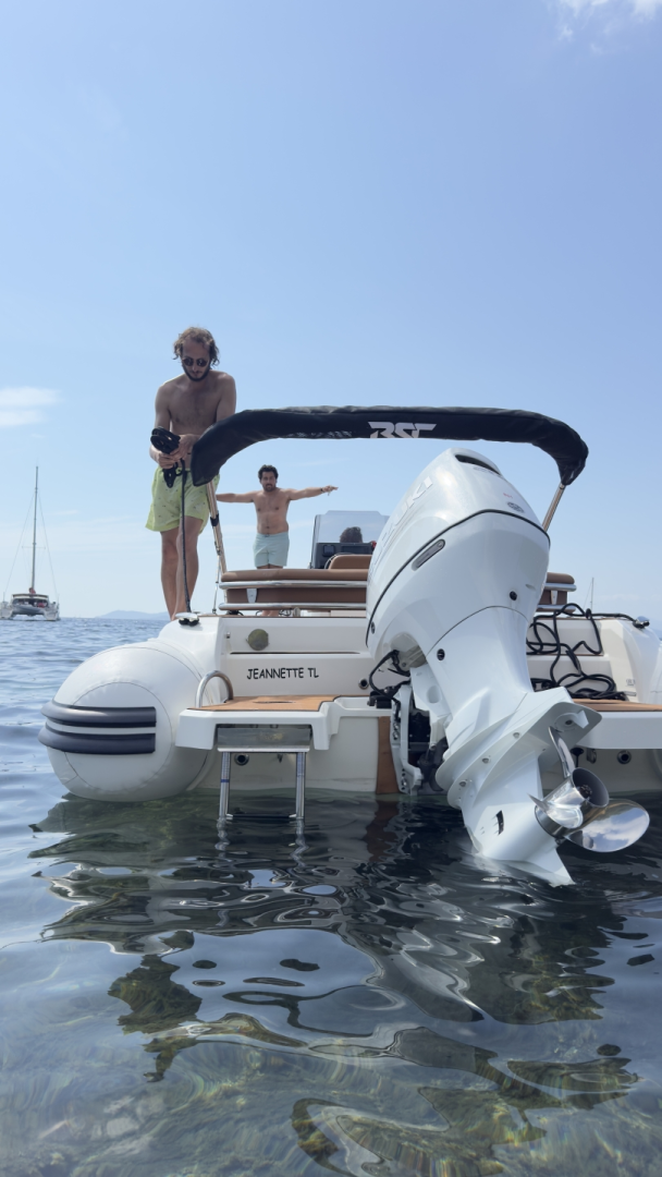 Gommone a noleggio a Carqueiranne al miglior prezzo