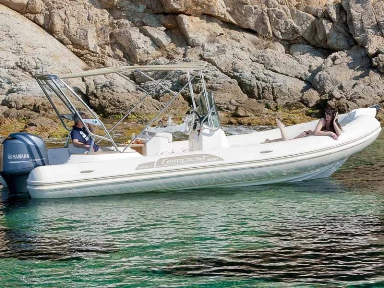 Noleggio barche Capelli Tempest 626 a Appietto su Samboat