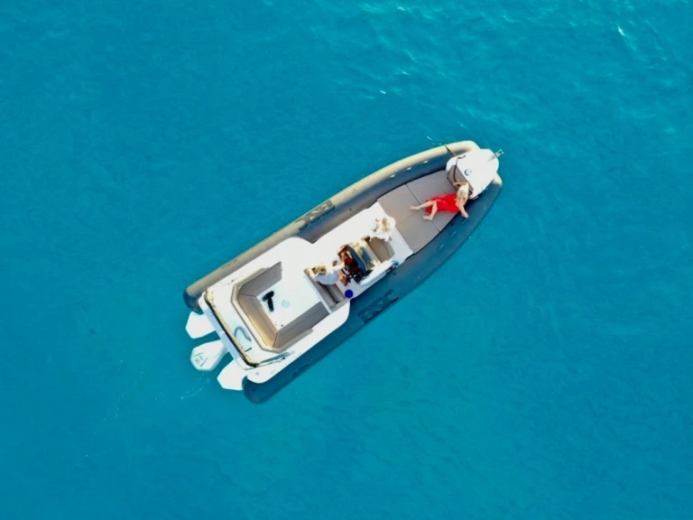 Noleggiare una Quicksilver Activ 605 Open a Ajaccio