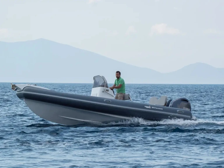 Noleggio barche Motonautica-Vesuviana MV 700 a Marsiglia su Samboat