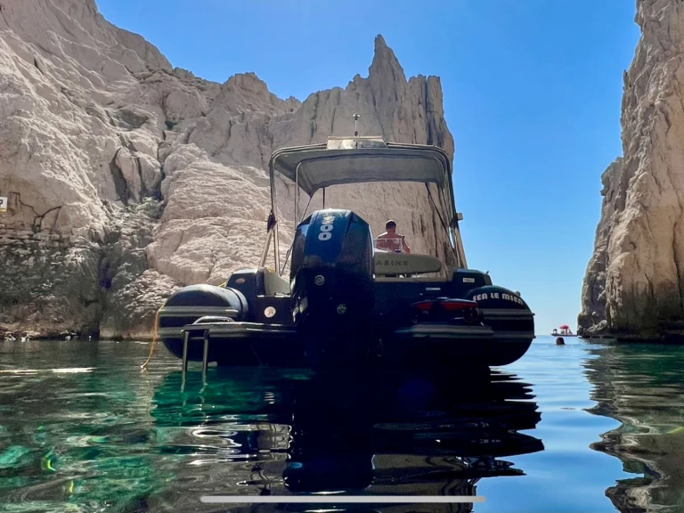 Noleggio Gommone Motonautica-Vesuviana con patente nautica
