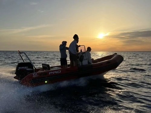 Noleggio a La Forêt-Fouesnant – Zodiac Pro 12 Man su SamBoat