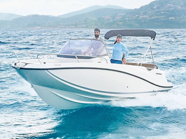 Noleggio barche Cambrils economico Activ 605 Sundeck