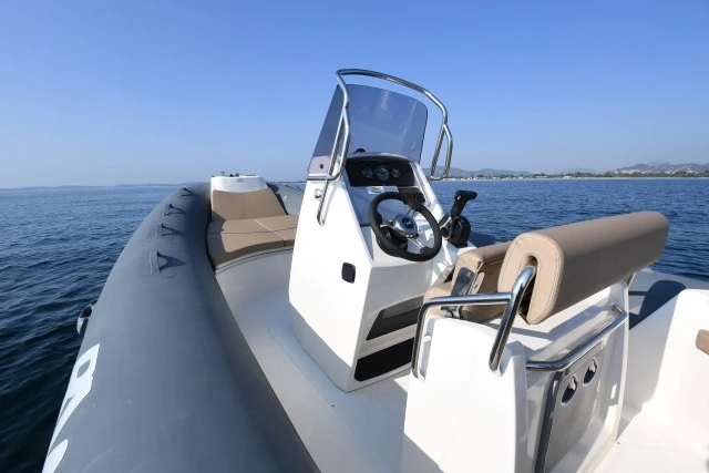 Bwa BWA 22 GTO da affittare a  La Trinité-sur-Mer