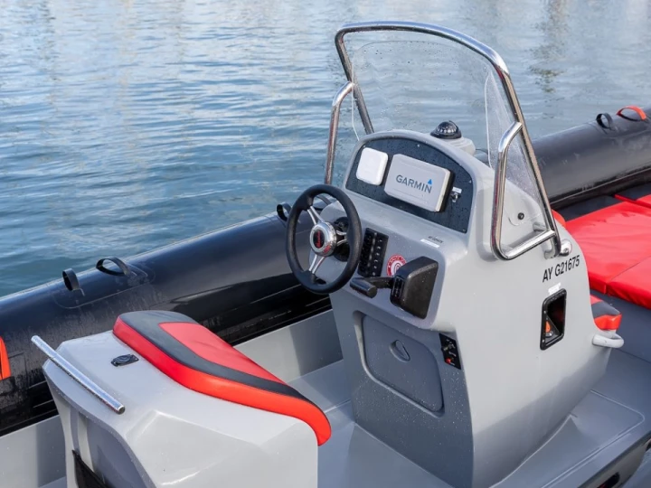 Noleggio Gommone Marshall con patente nautica