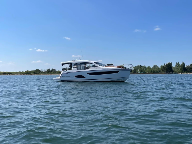 Noleggio barche Sealine Sealine C390 a La Trinité-sur-Mer su Samboat