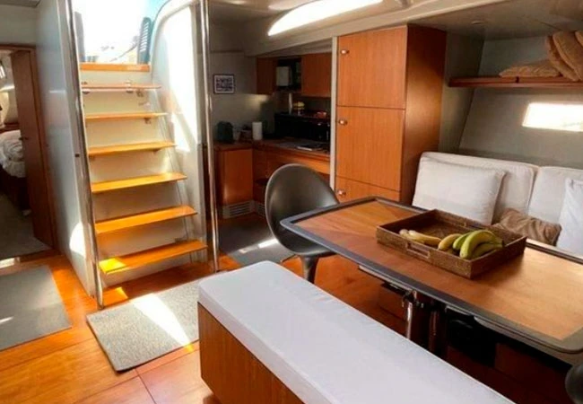 Noleggiare una Maxi 65 a Barcellona