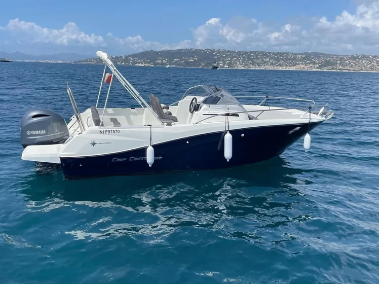 Noleggio barche Jeanneau Cap Camarat 6.5 WA a Antibes su Samboat