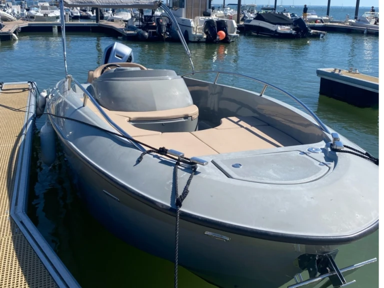 Noleggio Barca a motore Aquarius con patente nautica