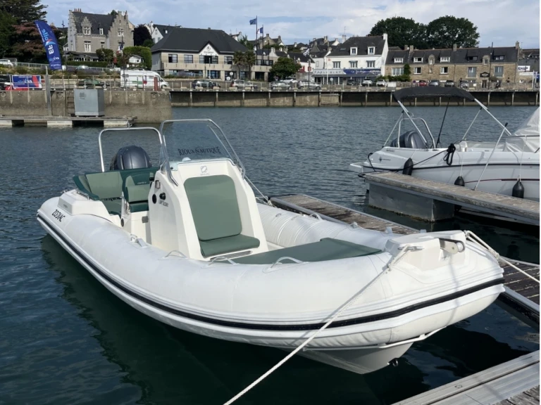Noleggio barche La Trinité-sur-Mer economico Quicksilver 555 Activ Open