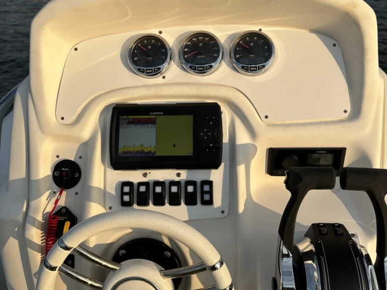 Noleggio a Grand Piquey – Nuova Jolly Prince 28 su SamBoat