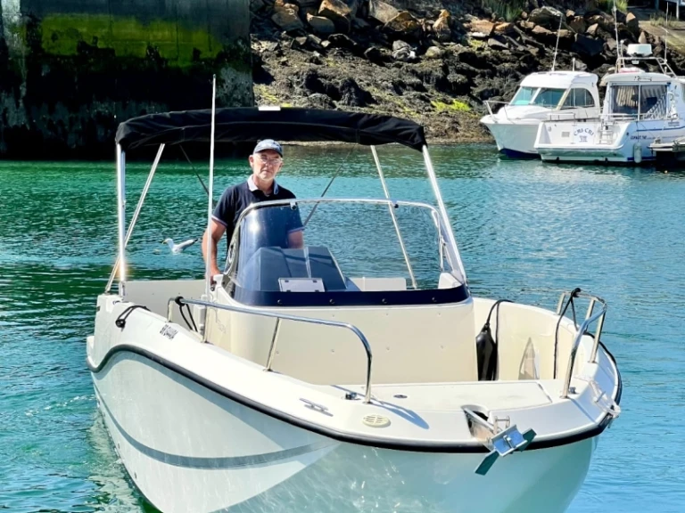 Noleggio Barca a motore a Brest – Quicksilver Activ 755 Open