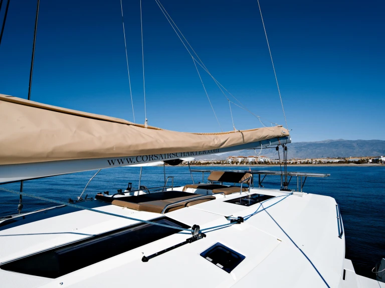 Noleggio Catamarano a Sant Antoni de Portmany – Fountaine Pajot Helia 44