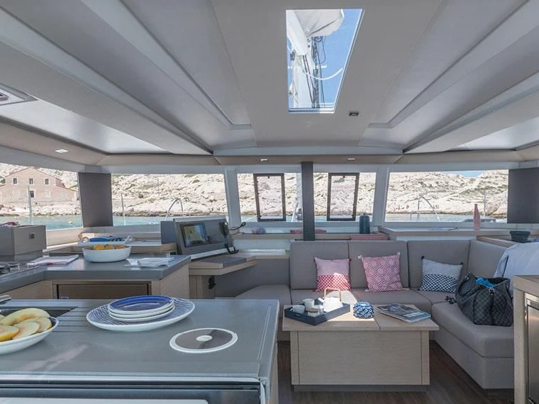 Fountaine Pajot Astrea 42 da affittare a  Sant Antoni de Portmany