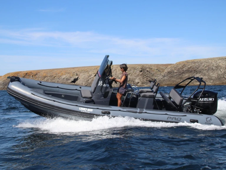 Zodiac Pro 7 da affittare a  Port-Louis